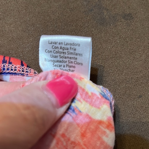 NWT Ladies’ New York Laundry Tank - Picture 8 of 10